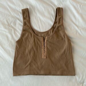 Stretchy ribbed tank